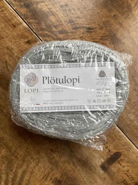 Plötulopi - 1027 - Lash Heather / Light Grey